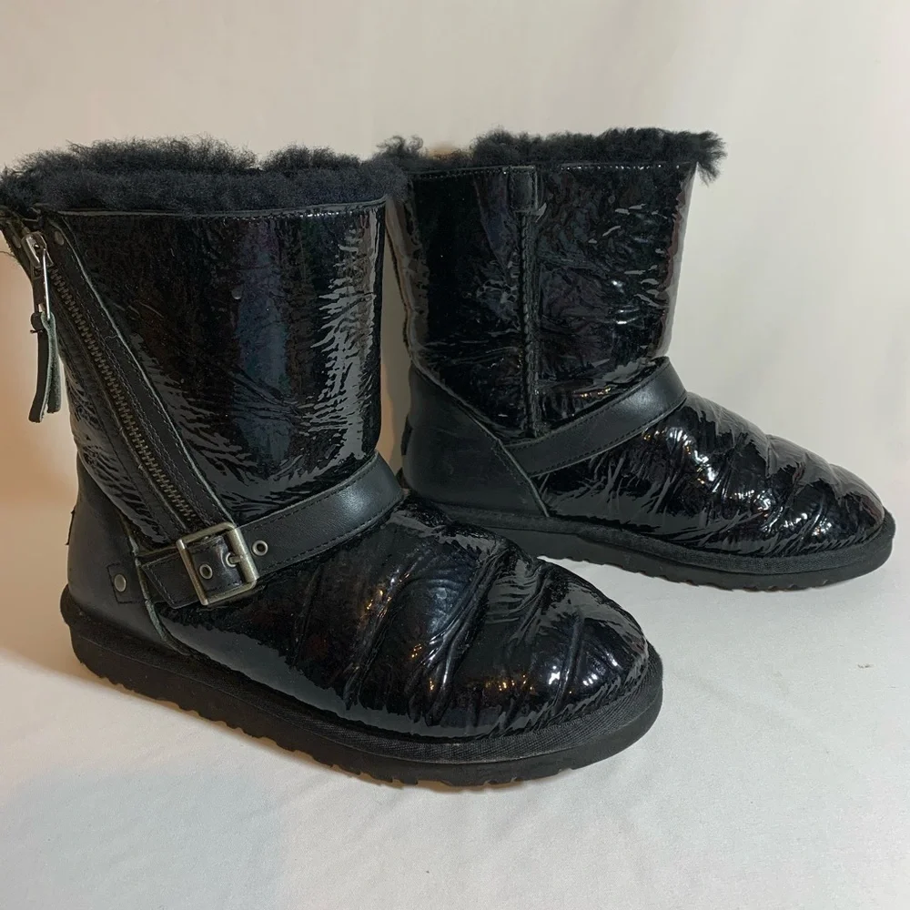 UGG Black Shiny Booties Sz 5 Big Girl